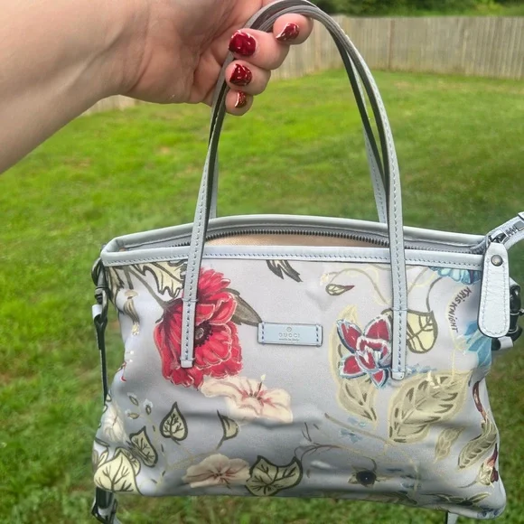 Gucci Flora Knight Shoulder Bag with Floral Design - Picture 10 of 11